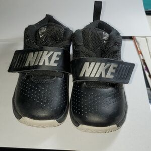 Nike Kids Black and White Sneakers